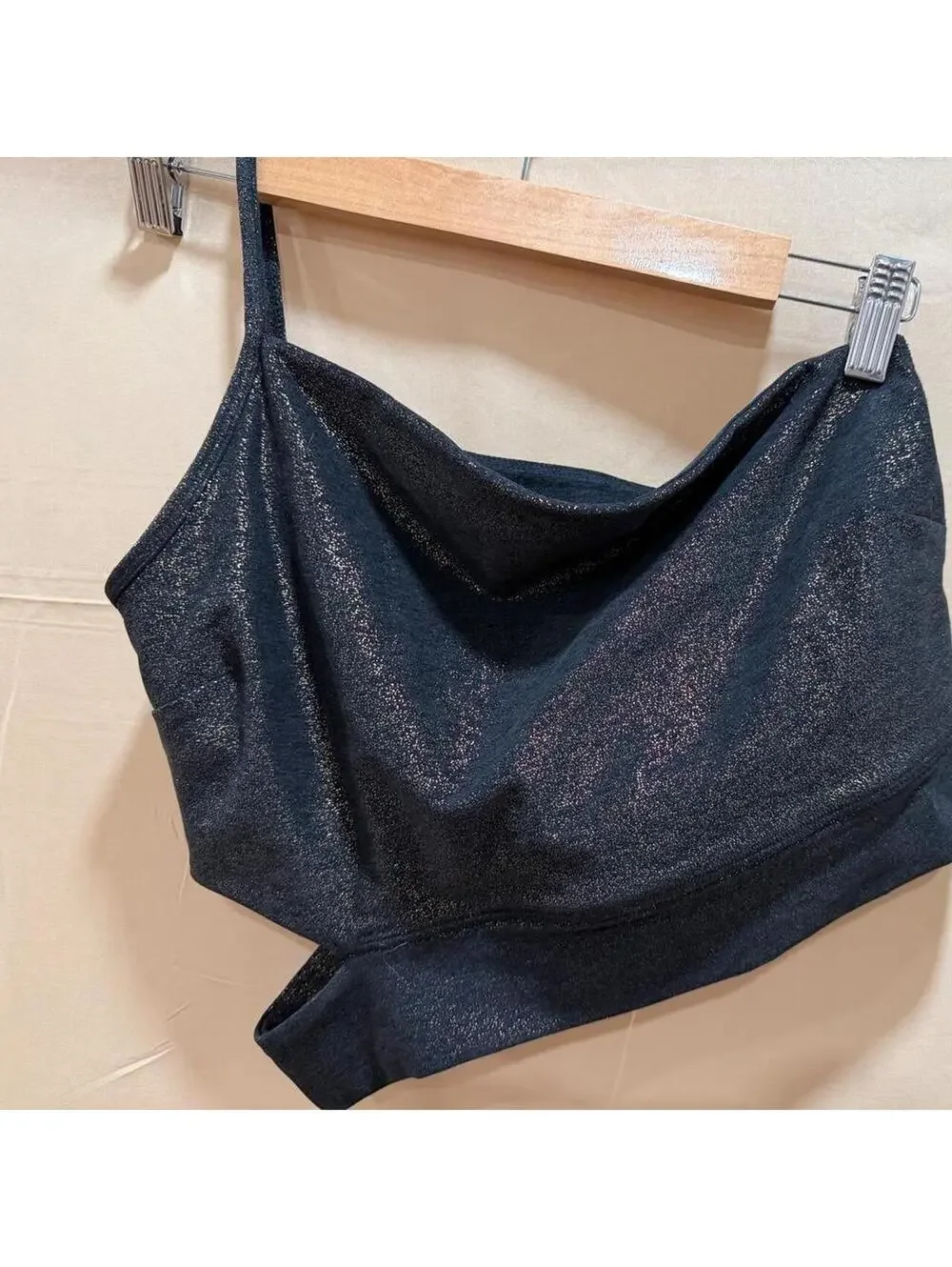Beyond Yoga Women’s M Black Shimmer One Shoulder Cutout Crop Top